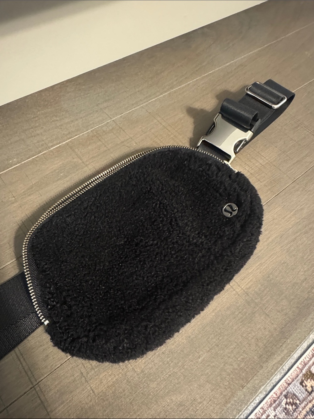 lululemon athletica Black Sherpa Belt Bag